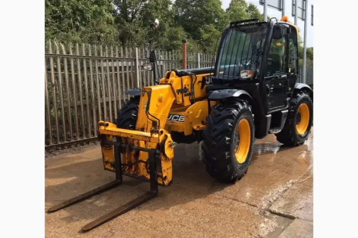 Телескопический погрузчик JCB 535-95 2013 года. Телескопический погрузчик б/у- фото № 1