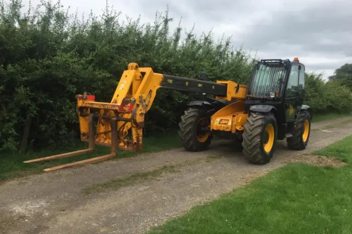 Телескопический погрузчик JCB 531-70 2010 года- фото № 3