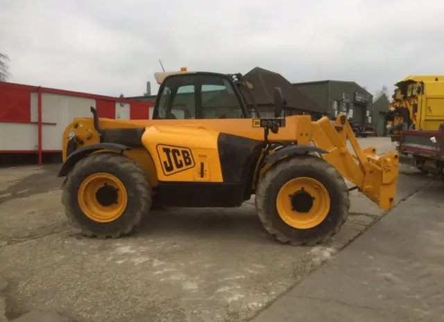 Телескопический погрузчик JCB 531-70 2009 года- фото № 8