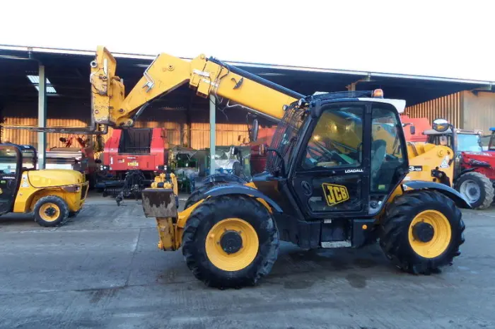 Телескопический погрузчик JCB 533-105 в Киеве- фото № 1