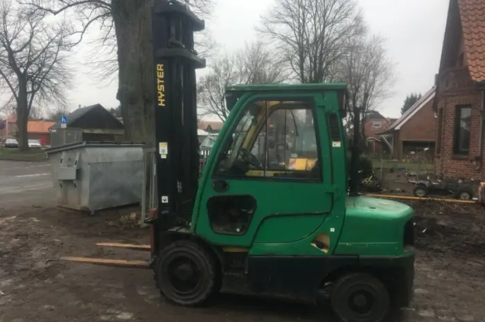 Вилочный погрузчик Hyster H3.0 FT. Спецтехника б/у- фото № 9