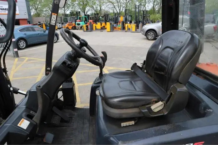 Вилочный погрузчик Doosan D25S-5- фото № 3