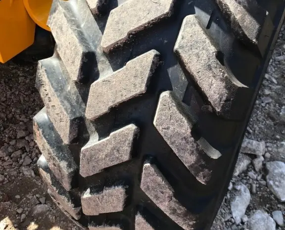 Телескопический погрузчик JCB 535-95 по доступной цене- фото № 4