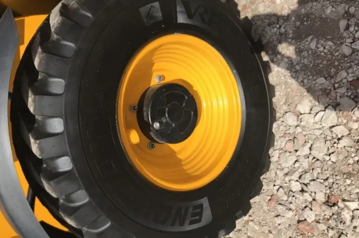 Телескопический погрузчик JCB 535-95 по доступной цене- фото № 11