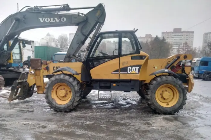 Телескопический погрузчик Caterpillar TH360- фото № 1