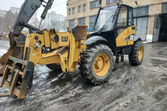 Телескопический погрузчик Caterpillar TH360- фото № 11