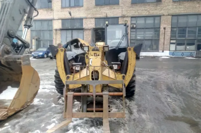 Телескопический погрузчик Caterpillar TH360- фото № 9