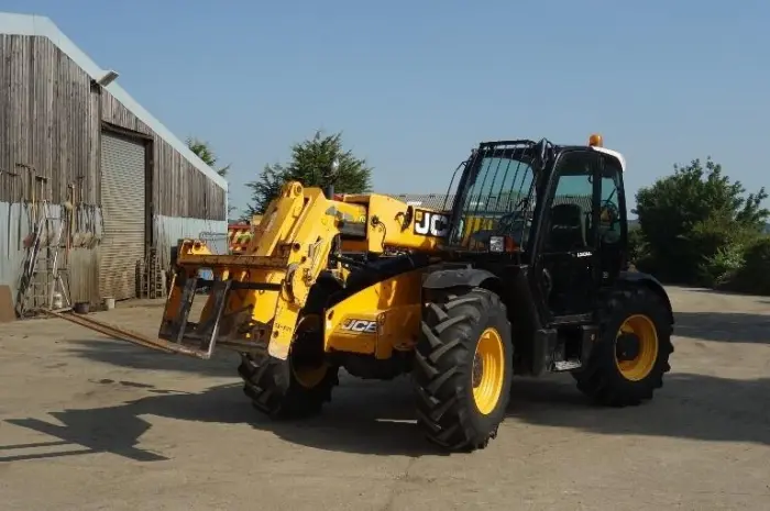 Купить Телескопический погрузчик JCB 531-70 2011 года- фото № 1