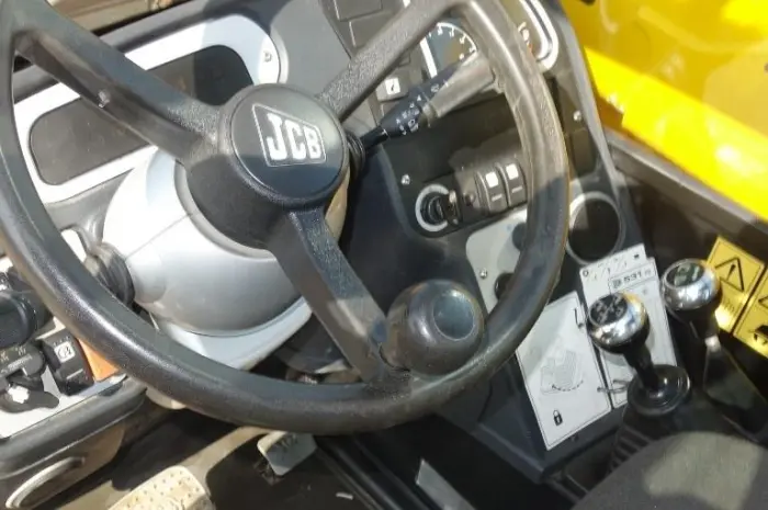Купить Телескопический погрузчик JCB 531-70 2011 года- фото № 10
