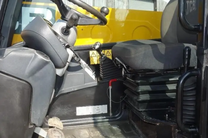Купить Телескопический погрузчик JCB 531-70 2011 года- фото № 9