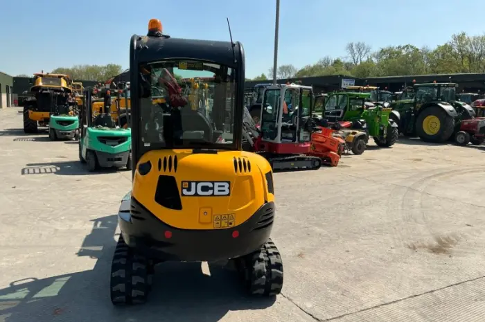 JCB 8026 СTS 2019 р- фото № 7