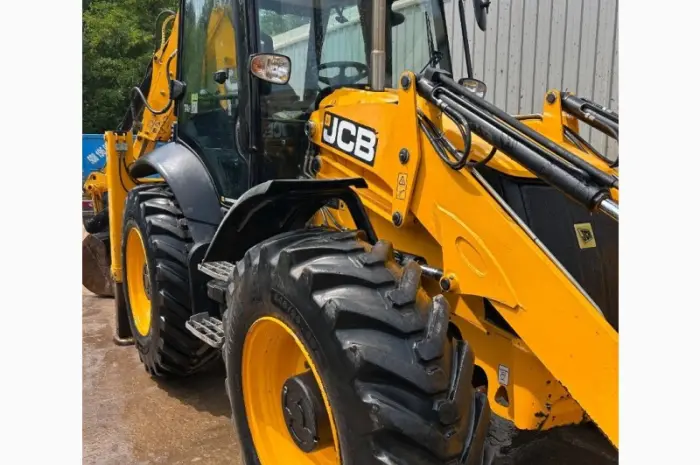 JCB 4CX 2018 рік- фото № 9