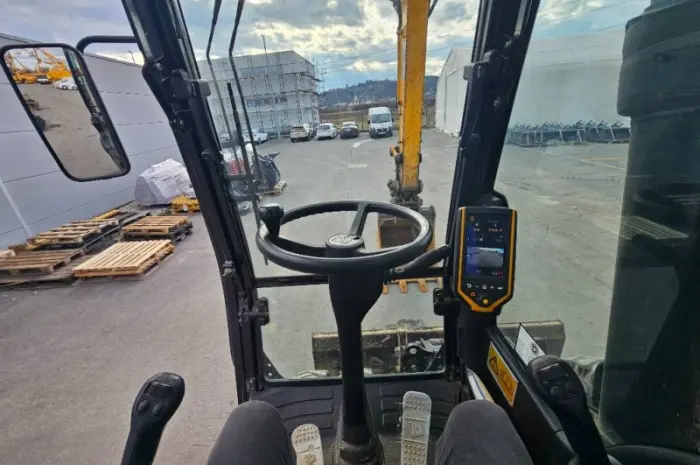 JCB JS 175 W 2015 р- фото № 10