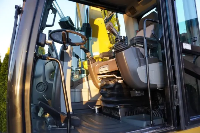 CATERPILLAR M315D 2014 рік- фото № 12