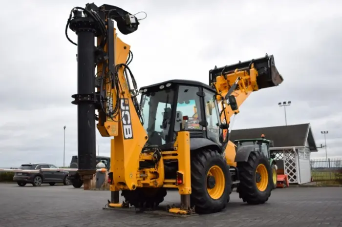 JCB 4CX Piling Master 2017 р- фото № 1