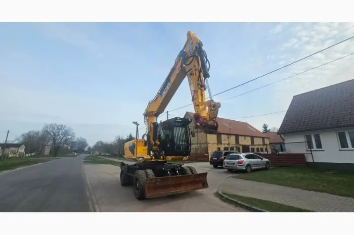 JCB JS 200 W 2012 рік- фото № 1