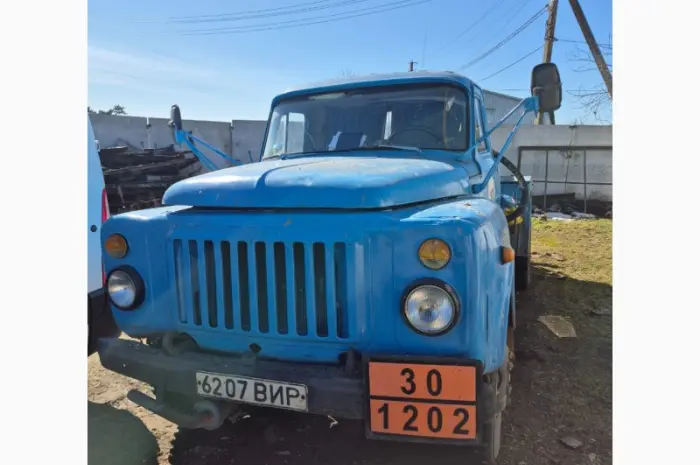 Продам бензовоз АТЗ ГАЗ 5204.1990 р- фото № 1