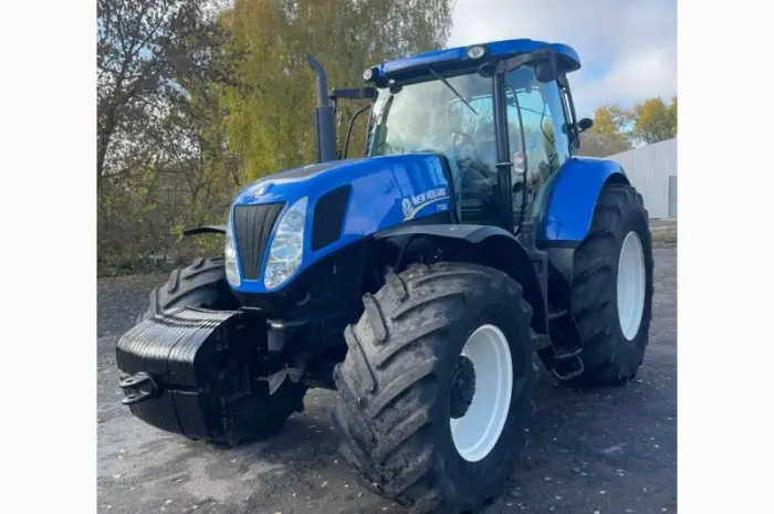 Трактор колісний New Holland T7060- фото № 1