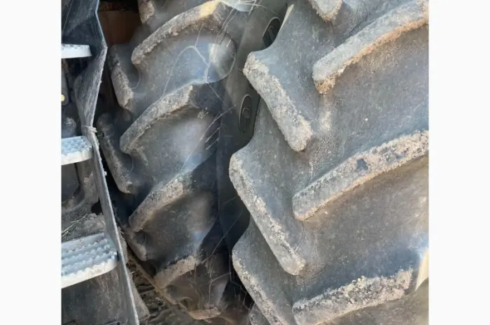 Трактор колісний New Holland T8.410- фото № 7