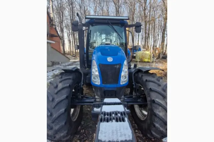 Трактор New Holland T6050- фото № 2