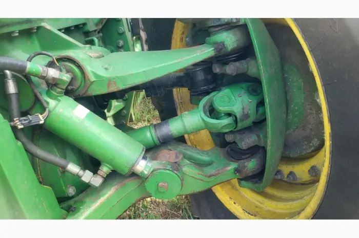 Трактор колісний John Deere 8430- фото № 11