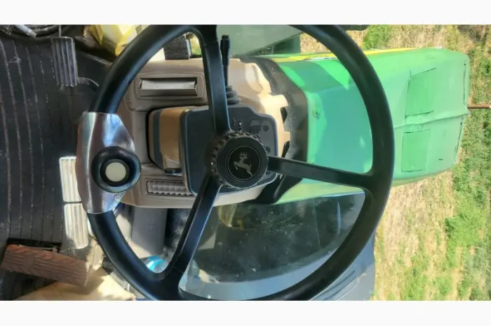 Трактор колісний John Deere 8430- фото № 4