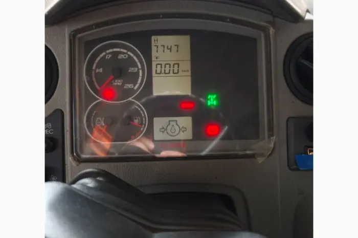 Тактор колісний Claas Axion 850- фото № 7