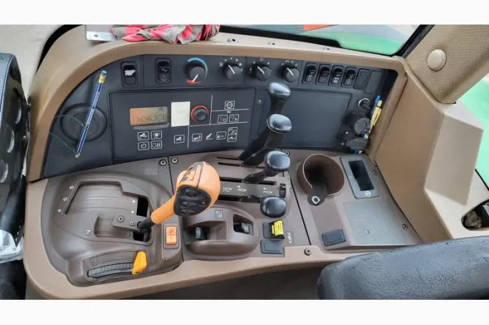 Трактор колісний John Deere 7830- фото № 12