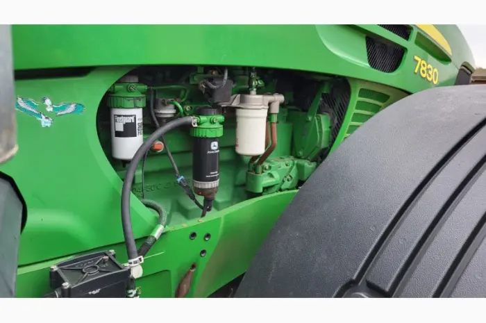 Трактор колісний John Deere 7830- фото № 6
