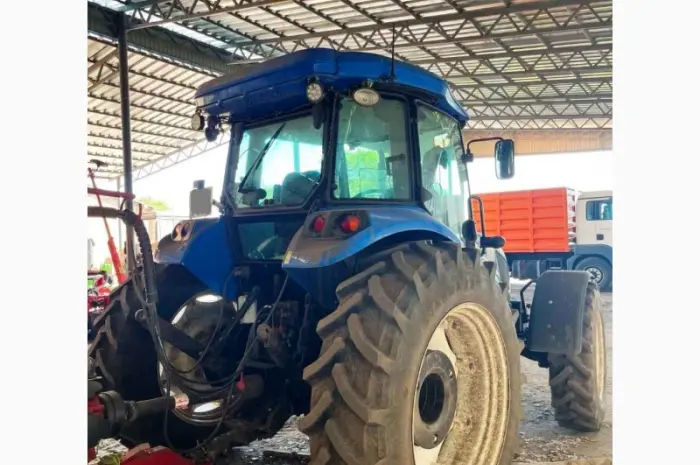 Трактор New Holland TD5.110- фото № 5