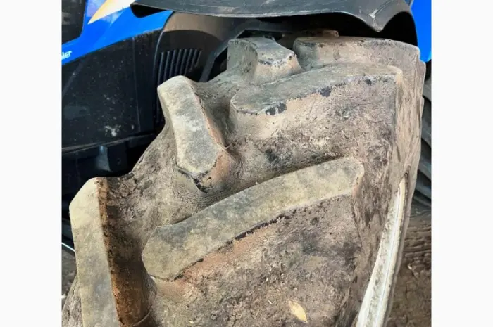 Трактор New Holland TD5.110- фото № 8