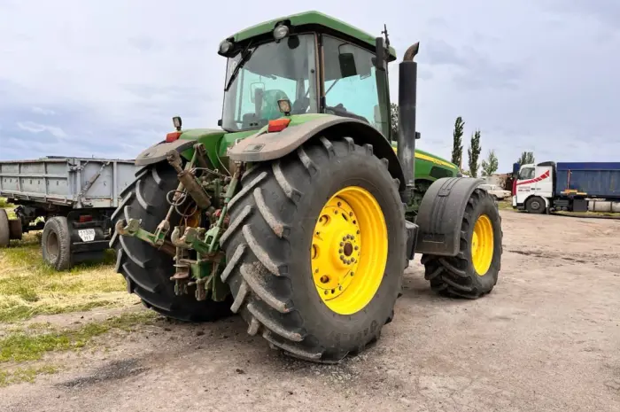 Трактор колісний John Deere 8420- фото № 2