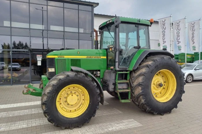 Трактор John Deere 7710- фото № 1