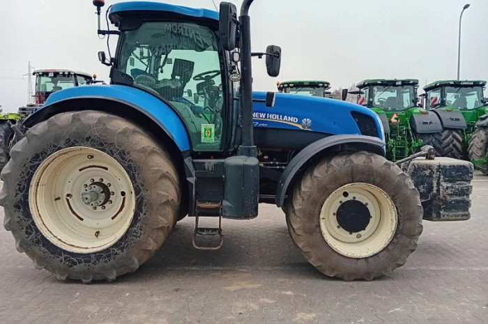 Трактор New Holland T7.250- фото № 10