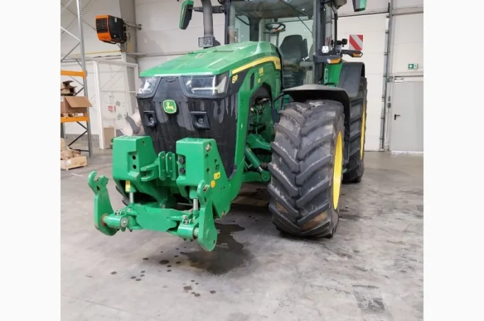 Трактор John Deere 8R 310- фото № 11