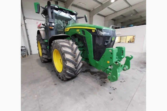 Трактор John Deere 8R 310- фото № 12