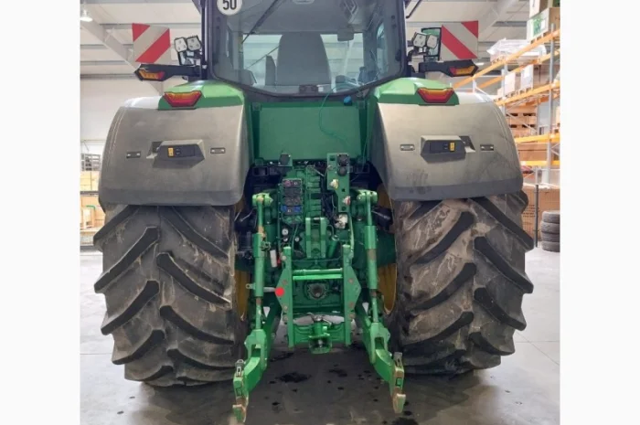 Трактор John Deere 8R 310- фото № 7