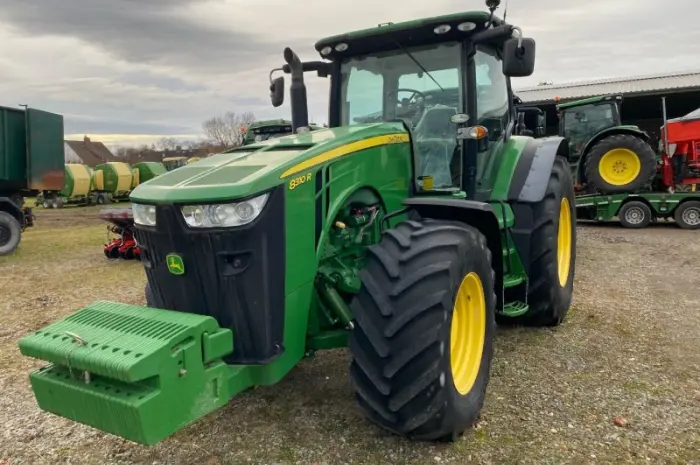 John Deere 8310R 2013 рік- фото № 2