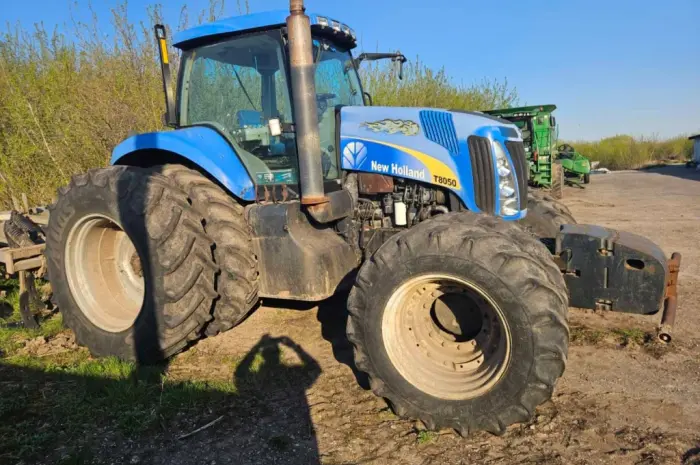 Трактор New Holland T8050- фото № 1