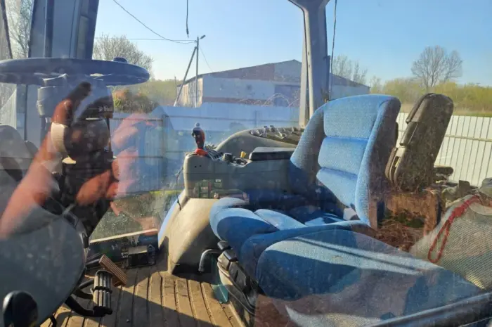 Трактор New Holland T8050- фото № 6