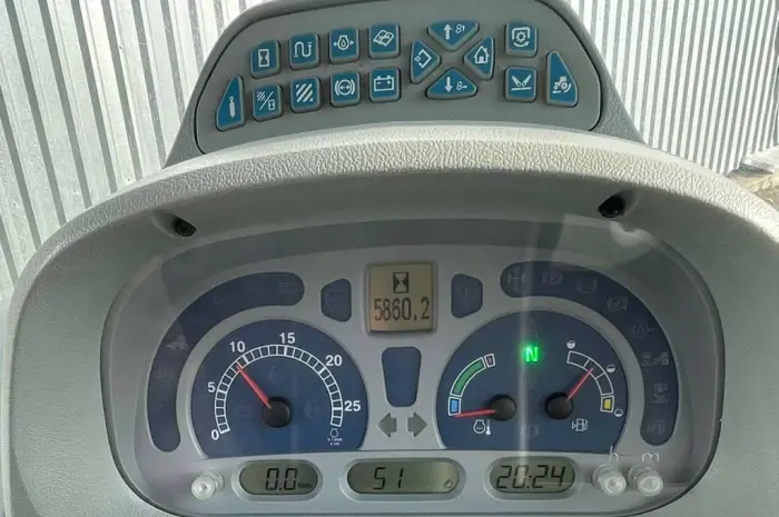 Трактор New Holland Т 7060- фото № 4