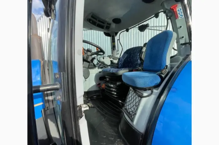 Трактор New Holland Т 7060- фото № 5