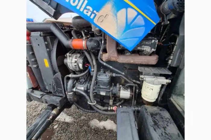 Трактор New Holland TL 105- фото № 14
