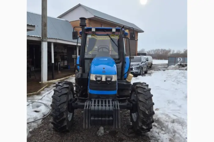 Трактор New Holland TL 105- фото № 3