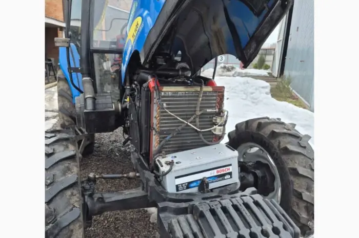 Трактор New Holland TL 105- фото № 9