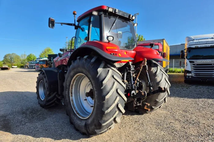 Трактор Case IH Magnum 340 (2012- фото № 3