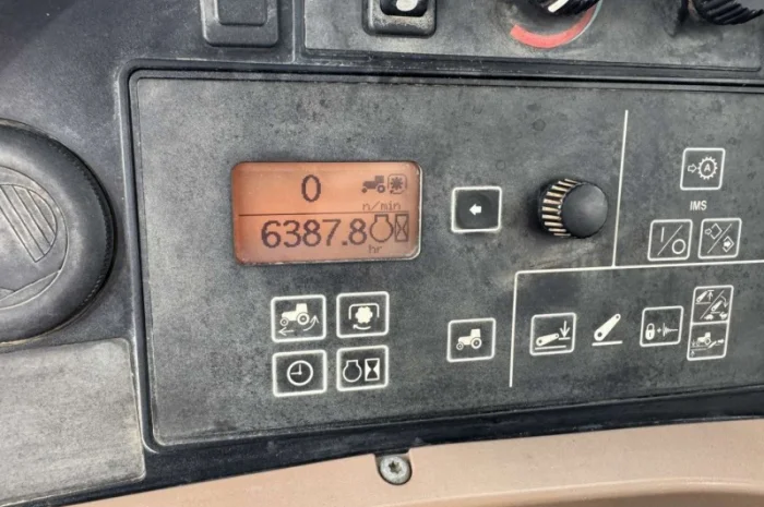 Трактор John Deere 8430 (2006- фото № 12