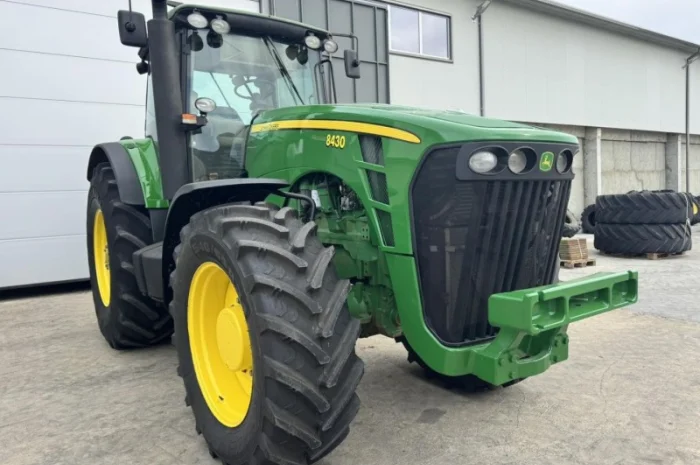 Трактор John Deere 8430 (2006- фото № 7