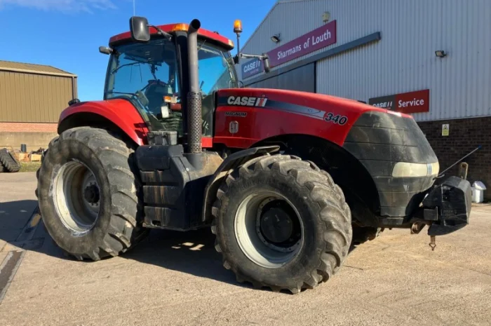Трактор CASE IH MAGNUM 340 (2011)- фото № 1
