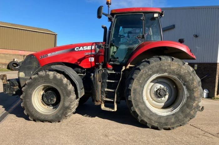 Трактор CASE IH MAGNUM 340 (2011)- фото № 3